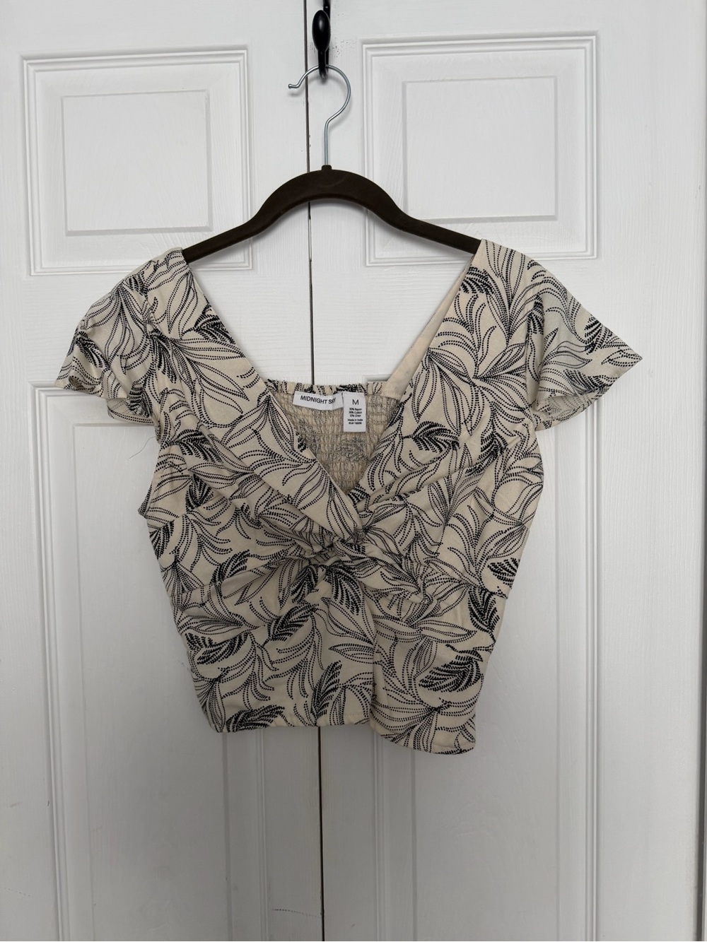 Black and Cream Leaf-Print Twist-Front Top - Size M